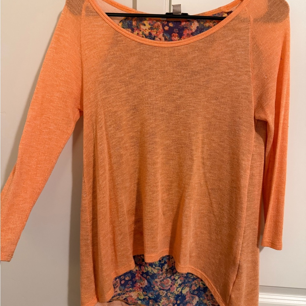 DECREE Junior's Sheer Floral 3/4 Sleeve Top